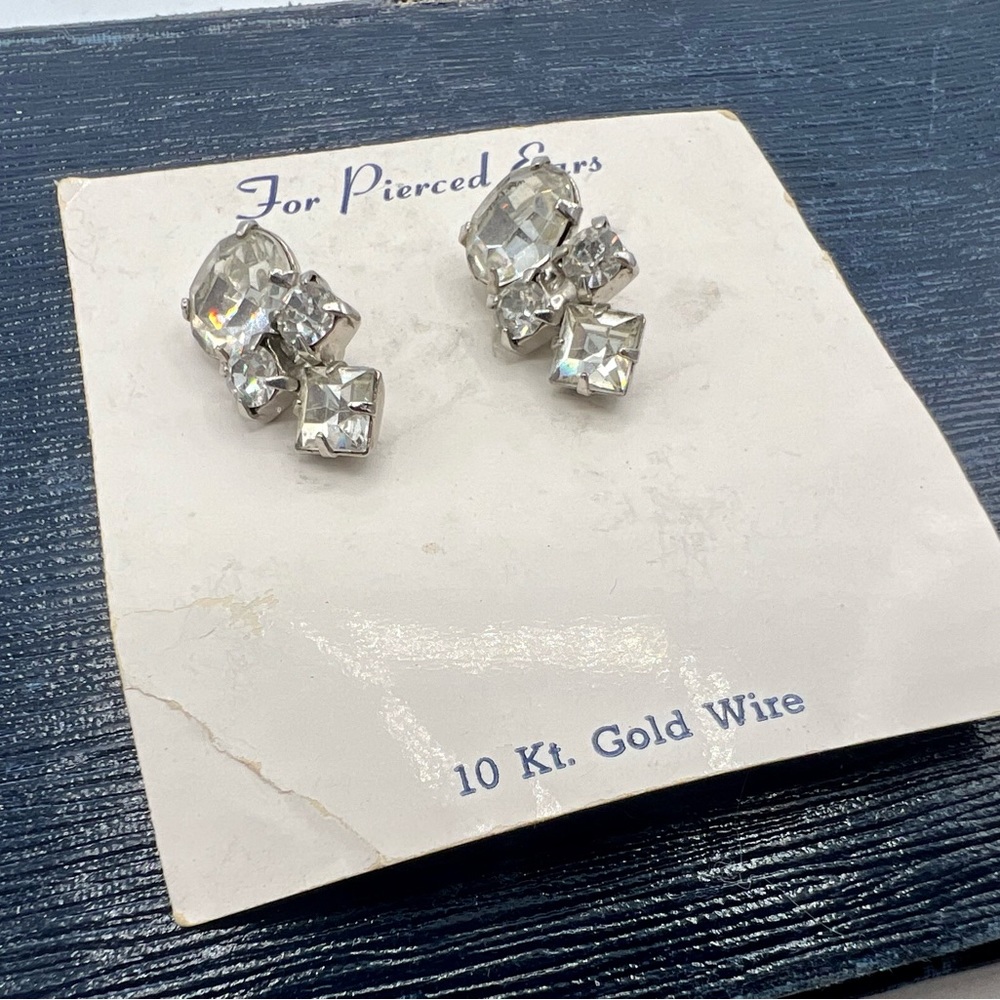 Vintage new old stock pierced earrings silver tone rhinestones gold wire